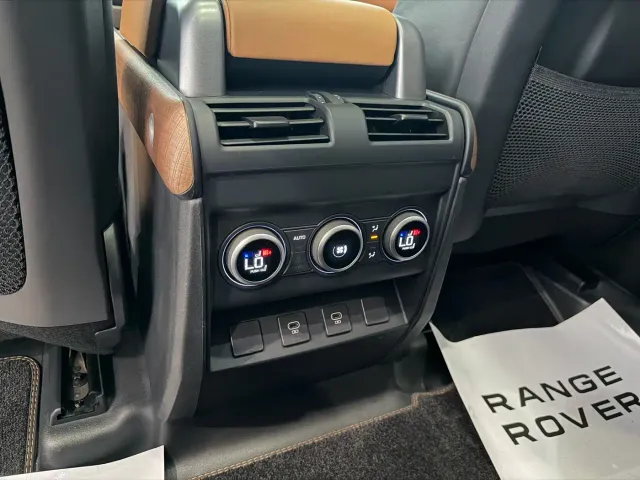 Land Rover Defender — Фото автомобиля 15
