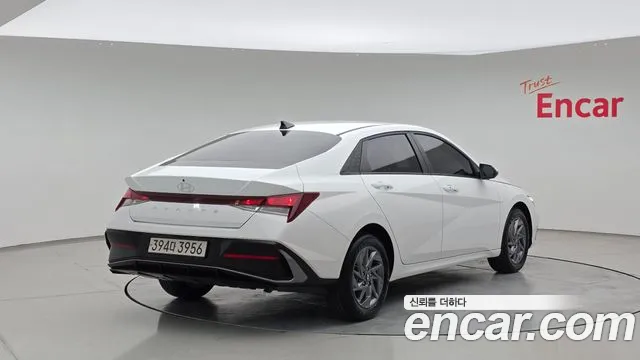 Hyundai Avante CN7 — Фото автомобиля 2