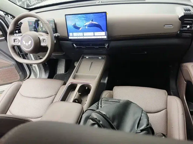 Wuling Starlight 560 — Фото автомобиля 11