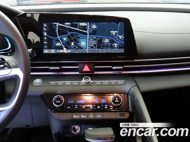 Hyundai Avante CN7 — Фото автомобиля 11