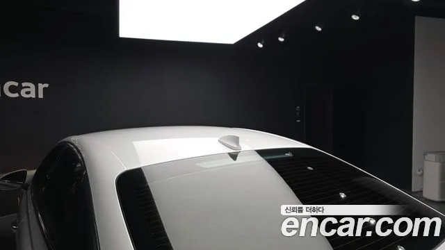 Genesis G80 Бензин 2.5 турбо AWD — Фото автомобиля 30