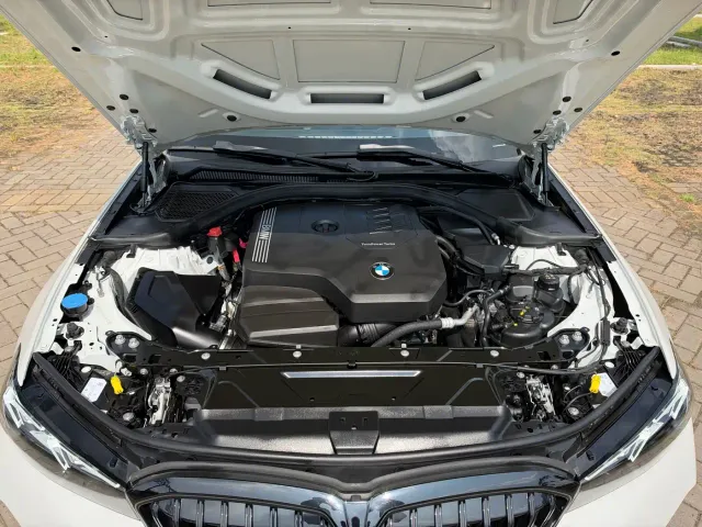 BMW 3 Series — Фото автомобиля 18
