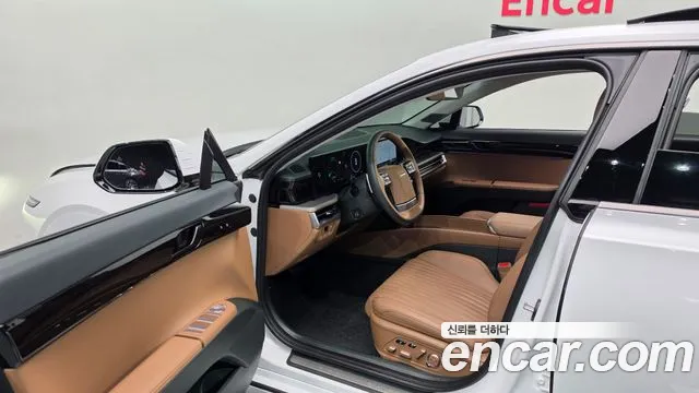 Hyundai Grandeur GN7 — Фото автомобиля 10