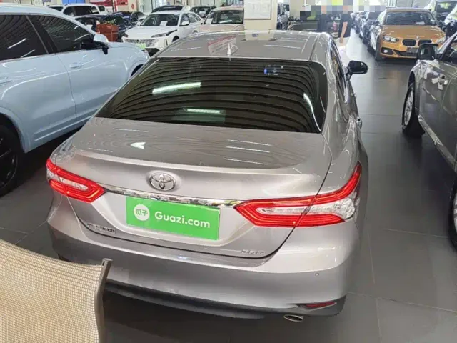 Toyota Camry — Фото автомобиля 5