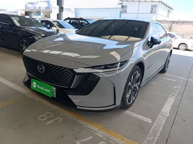 Фотография автомобиля — Mazda EZ-6