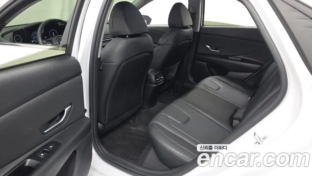 Hyundai Avante — Фото автомобиля 16