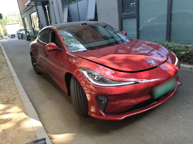 IM Motors L6 — Фото автомобиля 3