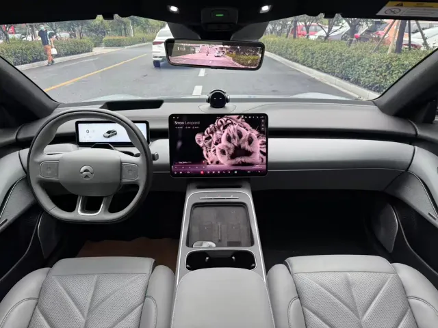 Nio ET5 Touring — Фото автомобиля 16