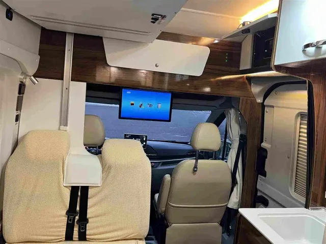 Maxus SAIC Maxus MAXUS V90 RV — Фото автомобиля 11