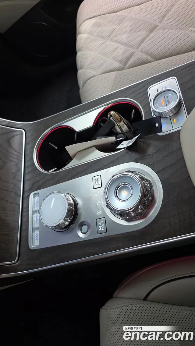 Genesis GV80 — Фото автомобиля 9