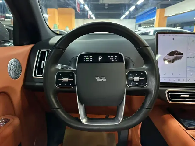 Li Auto L7 — Фото автомобиля 10