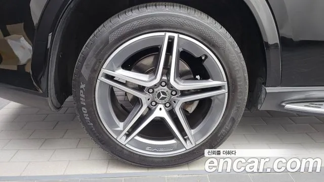 Mercedes-Benz GLS-Class — Фото автомобиля 5