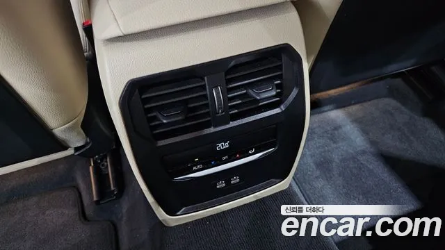 BMW 3-Series 3 серия (G20) 320i M Sport — Фото автомобиля 29