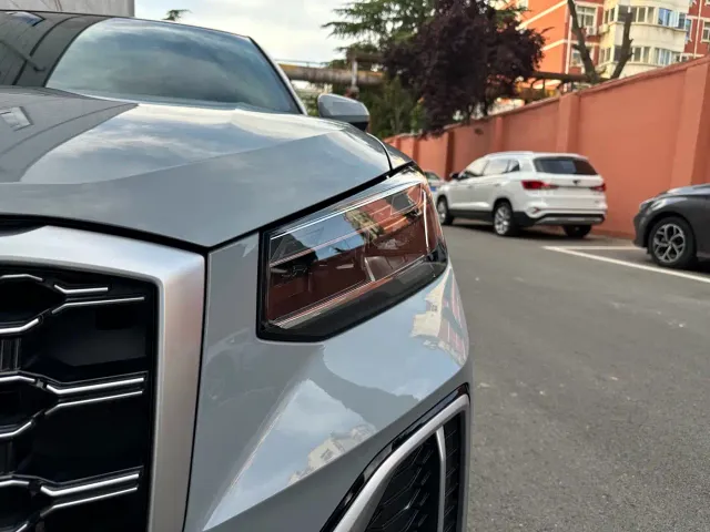 Audi Q2L — Фото автомобиля 4