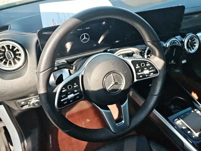 Mercedes-Benz GLB-Class — Фото автомобиля 15