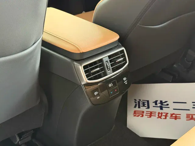 Lexus RX — Фото автомобиля 14