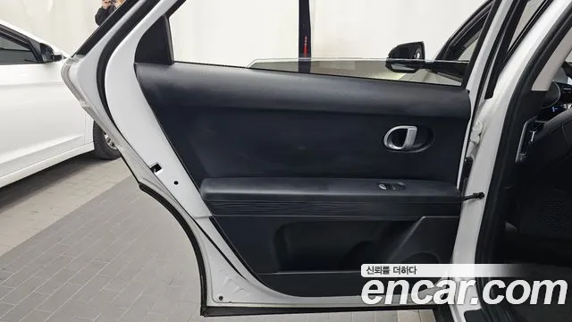 Hyundai Ioniq 5 — Фото автомобиля 14