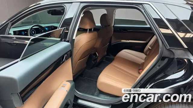Hyundai Grandeur GN7 — Фото автомобиля 18