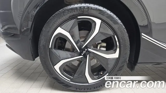 Kia EV6 — Фото автомобиля 4