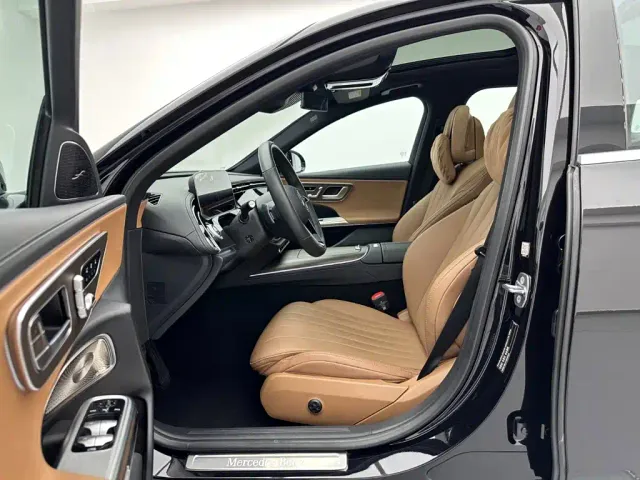 Mercedes-Benz E-Class — Фото автомобиля 18