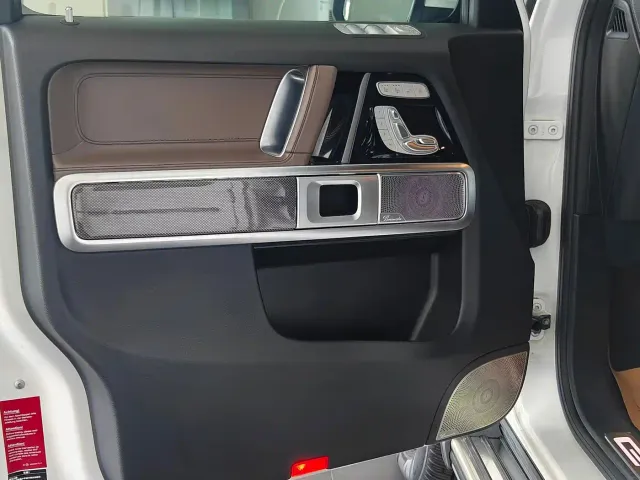 Mercedes-Benz G-Class — Фото автомобиля 6