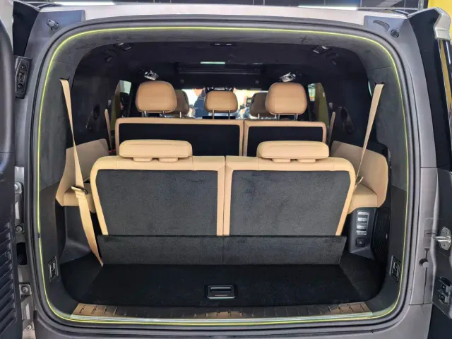 BYD FangChengBao Leopard 8 — Фото автомобиля 12