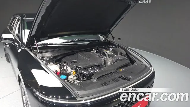 Hyundai Grandeur Grandeur (GN7) 2.5 Бензин 2WD — Фото автомобиля 4