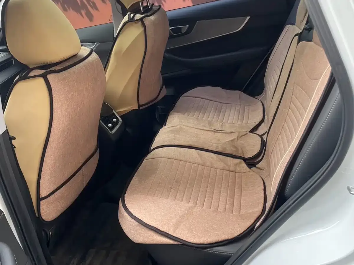 Chery Tiggo 7 PLUS 2022 Model 1.5T CVT Luxury+ — Фото автомобиля 8