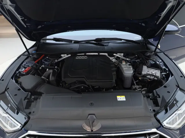 Audi A7L — Фото автомобиля 18