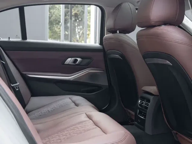 BMW 3 Series — Фото автомобиля 14