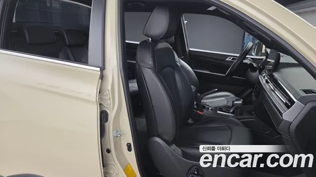 KG_Mobility_Ssangyong Rexton Новый Rexton Sport Khan Дизель 2.2 4WD — Фото автомобиля 26