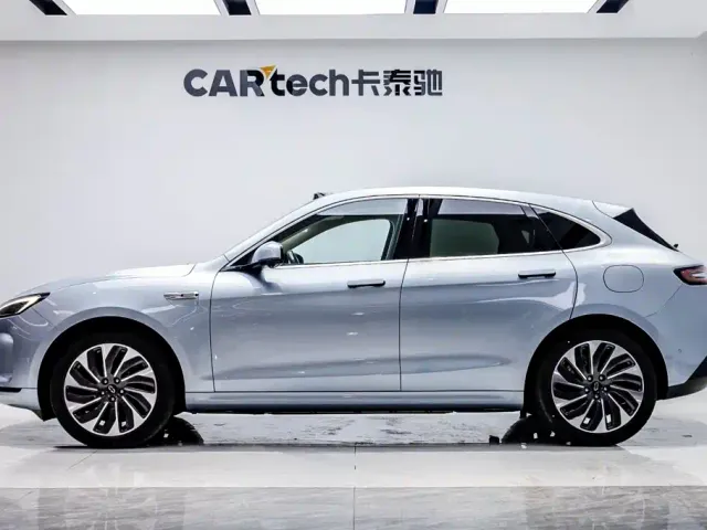 Aito M5 — Фото автомобиля 3