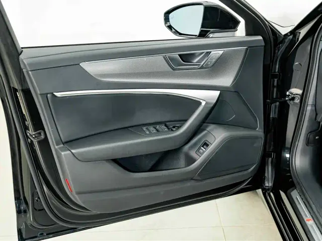 Audi A6L — Фото автомобиля 17
