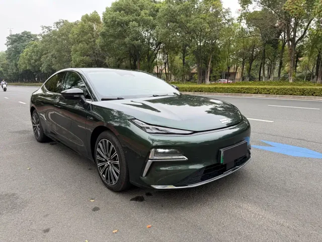 Geely Galaxy Xingyao 8 — Фото автомобиля 3