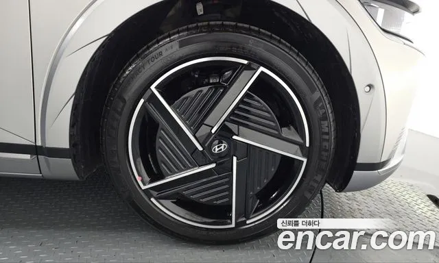 Hyundai Ioniq 5 — Фото автомобиля 6