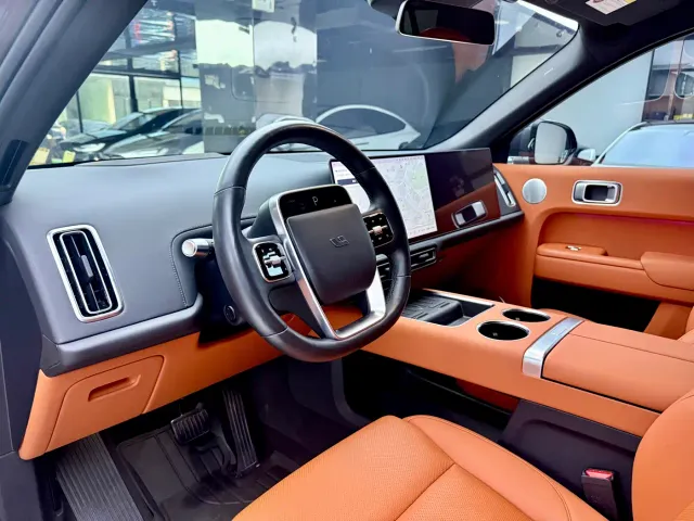 Li Auto L9 — Фото автомобиля 6