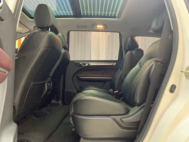 GAC Trumpchi M6 — Фото автомобиля 9