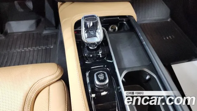 Вольво V90 — Фото автомобиля 9