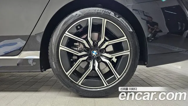 BMW 7-Series 7 серия (G70) 740i xDrive M Sport — Фото автомобиля 21