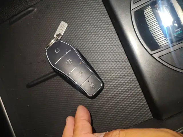 BYD Seal 05 DM-i — Фото автомобиля 8