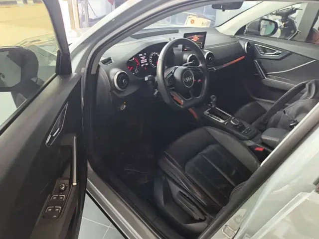 Audi Q2L — Фото автомобиля 15