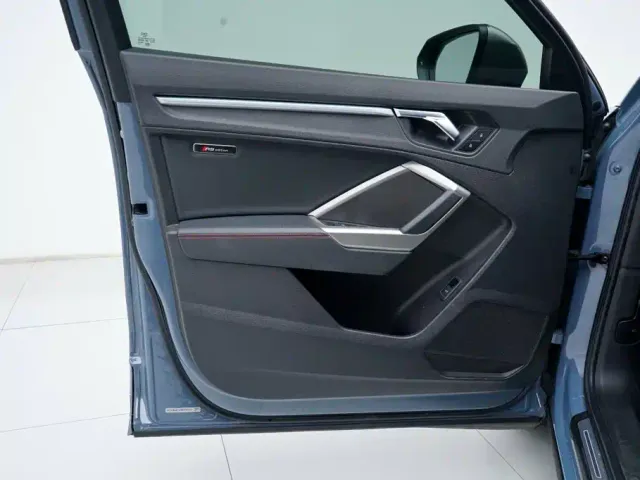Audi Q3 — Фото автомобиля 14