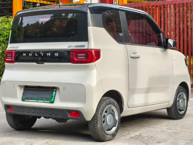 Wuling Hongguang Mini EV — Фото автомобиля 14