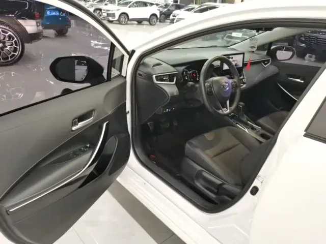 Toyota Corolla — Фото автомобиля 15
