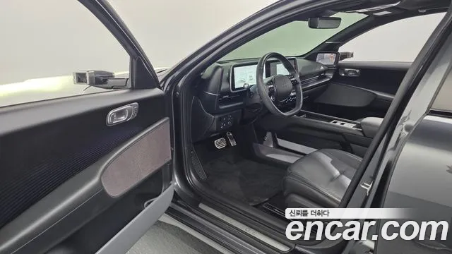 Hyundai Ioniq 6 — Фото автомобиля 10