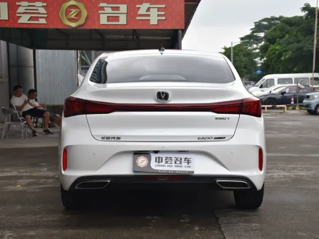 Changan Eado — Фото автомобиля 20
