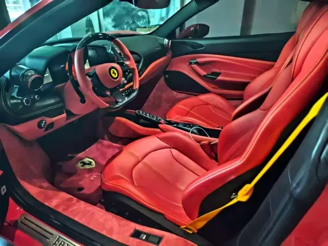Ferrari F8 — Фото автомобиля 5