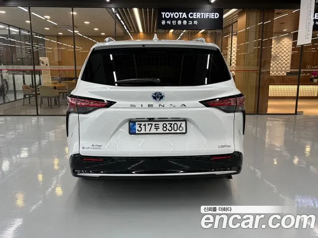 Toyota Sienna Generation 4 — Фото автомобиля 4