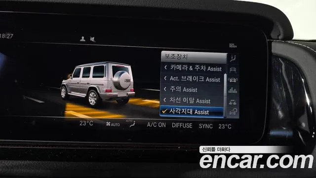 Mercedes-Benz G-Class — Фото автомобиля 18