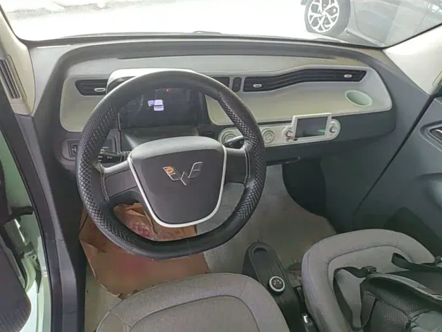 Wuling Hongguang Mini EV — Фото автомобиля 9